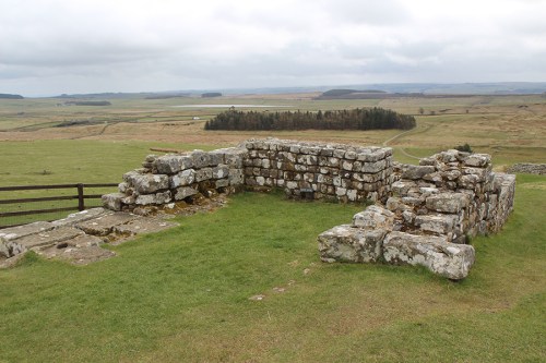 East Gate remains / Vestígios do Portão Leste