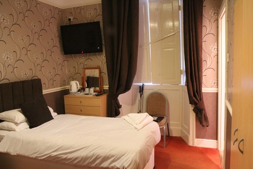 My room / Meu quarto