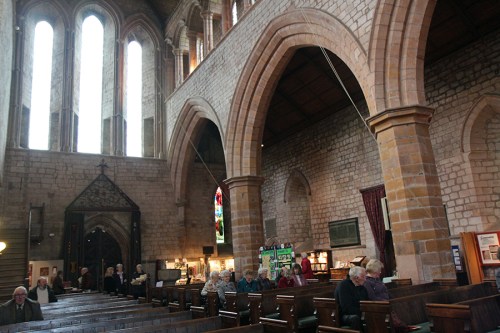 Dentro da Igreja / Inside the Church