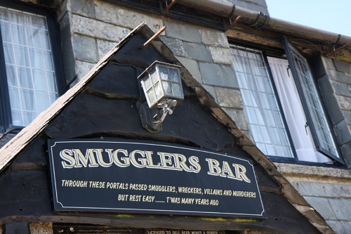 A tarde de aventuras deu muita sede./ An afternoon so full of adventures made me very thirsty. 