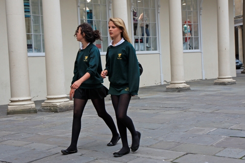 Street fashion: school uniform - Foto de moda: uniforme escolar 