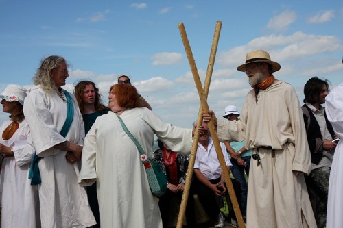 Portais simbólicos posicionados a Norte, Sul, Leste e Oeste. / Symbolic Gates placed North, South, East and West 