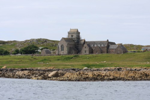 A Abadia de Iona vista do barco / Iona Abbey, view from the boat 