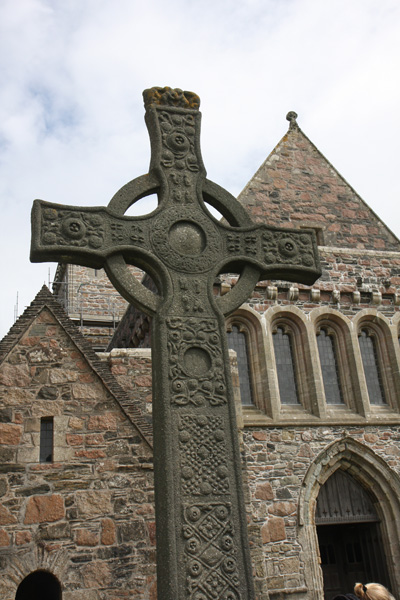 ionaabbeycelticcross1
