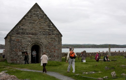Capela de St. Oran, no cemitério junto à Abadia / St. Oran's Chapel, in the cemetery next to the Abbey